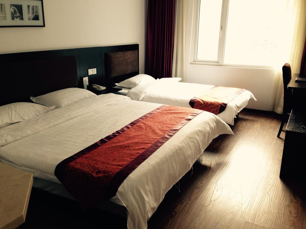 Super 8 Beijing Chaoyang Road Xinglong Hotel Room photo